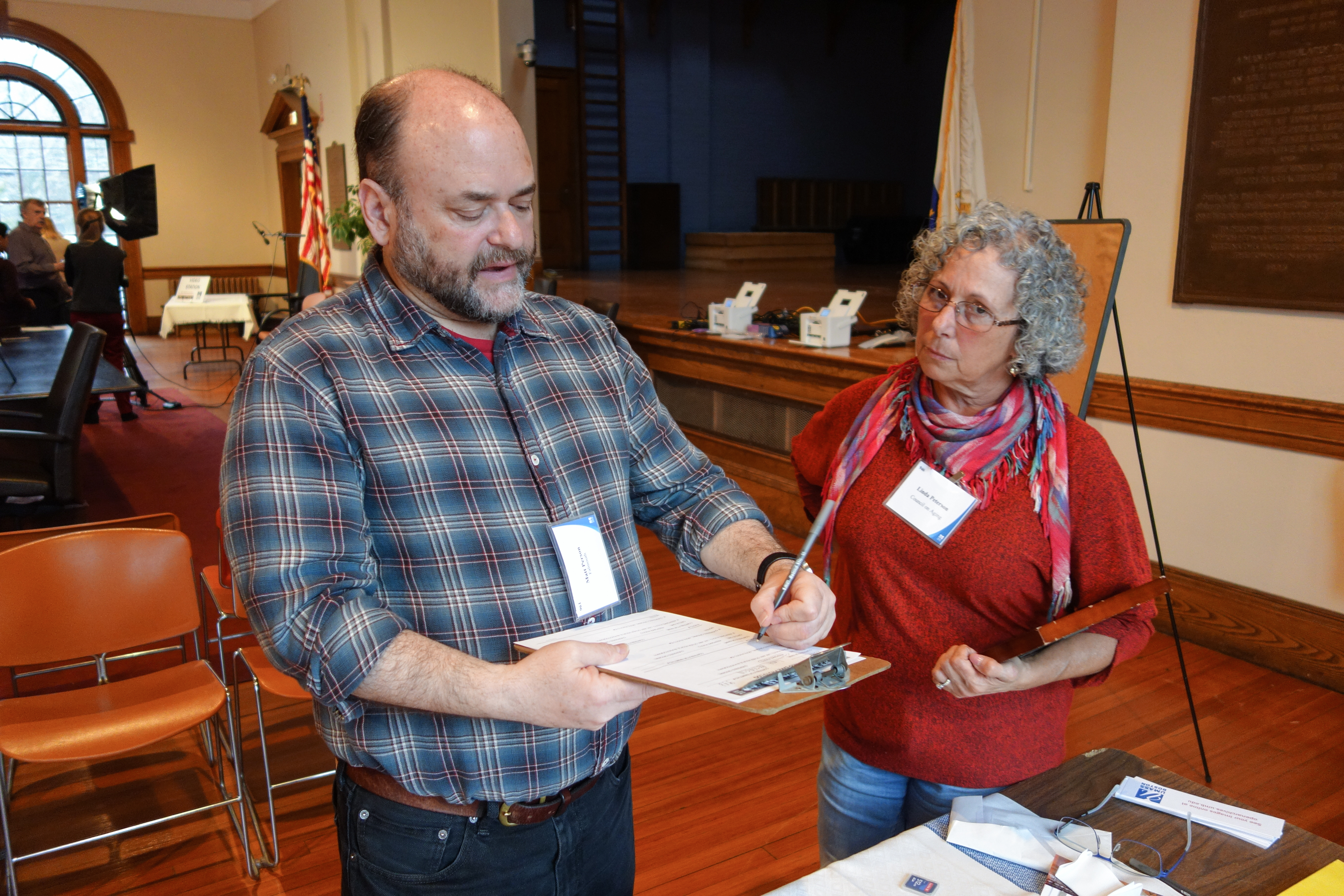 <p>Welcome Station volunteers at the Nahant Mass. Memories Road Show, 2017. Courtesy of Dalia Shilas</p>